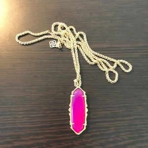 Kendra Scott necklace